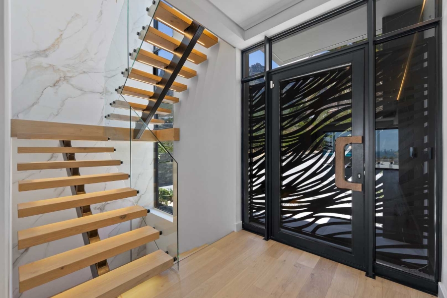 5 Bedroom Property for Sale in Camps Bay Western Cape